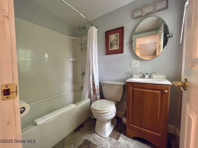 247 Maple Avenue, Saratoga Springs, NY 12866