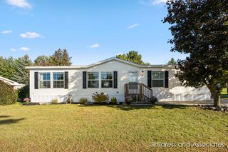 360 E Tuttle Road 6, Ionia Twp, MI 48846