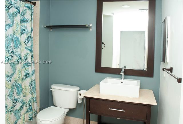 10 Aragon Ave 703, Coral Gables, FL 33134