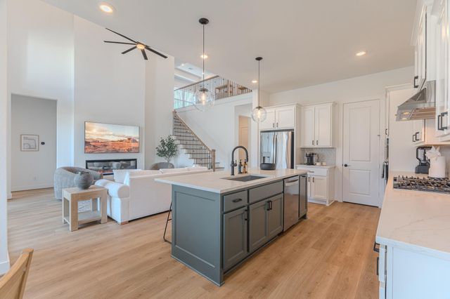 7142 Carriage Light Drive, Magnolia, TX 77354
