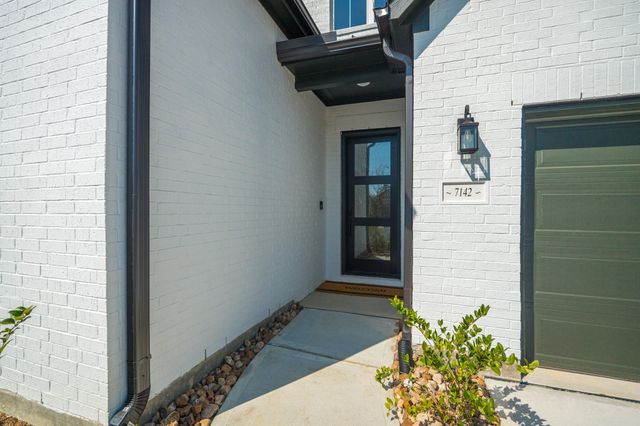 7142 Carriage Light Drive, Magnolia, TX 77354