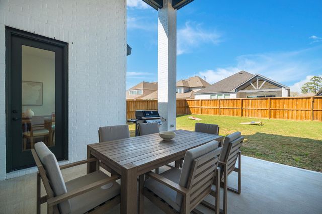 7142 Carriage Light Drive, Magnolia, TX 77354