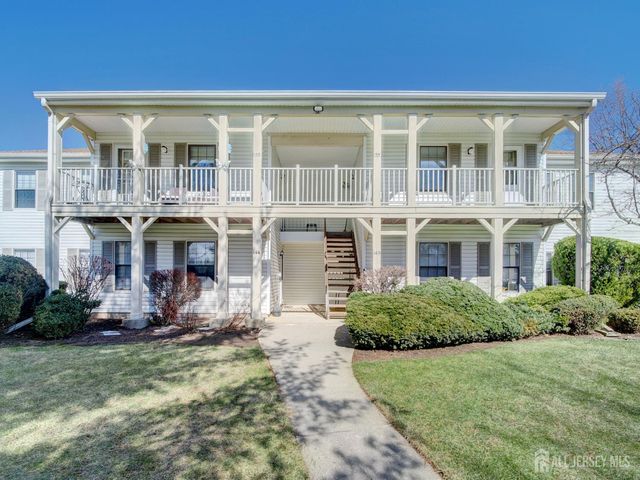 153 Wycoff Way W, East Brunswick, NJ 08816