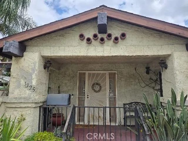 1325 Perris, San Bernardino, CA 92411