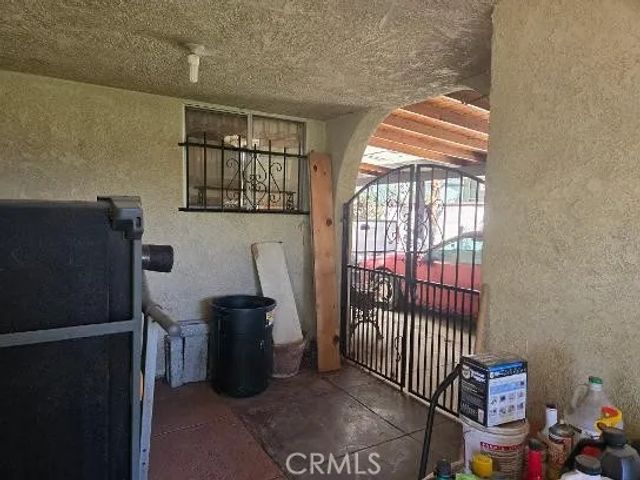 1325 Perris, San Bernardino, CA 92411