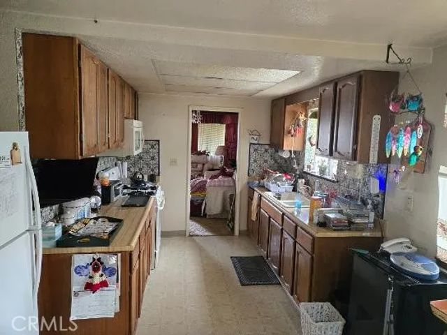 1325 Perris, San Bernardino, CA 92411