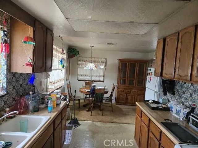 1325 Perris, San Bernardino, CA 92411