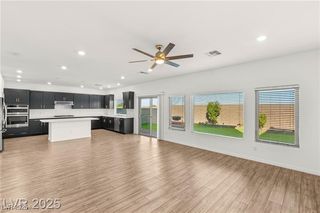 8326 Monroe Bay Street, Las Vegas, NV 89113