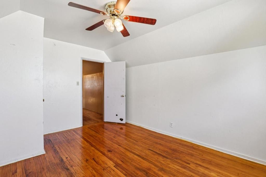 Image 17 of property listing at 483 Heathcliff Drive, Pacifica, CA 94044