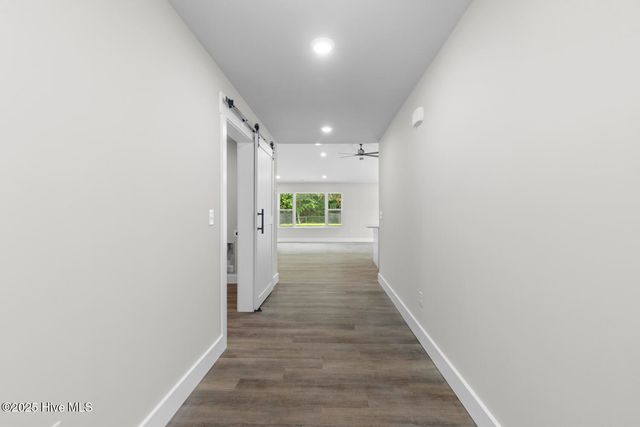 313 Pinewood Drive, Jacksonville, NC 28546