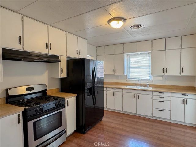 2310 B Street, Bakersfield, CA 93301