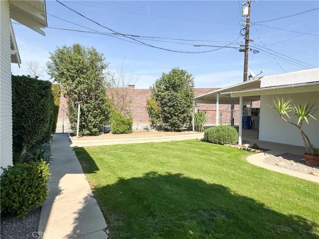 2310 B Street, Bakersfield, CA 93301