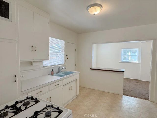 2310 B Street, Bakersfield, CA 93301