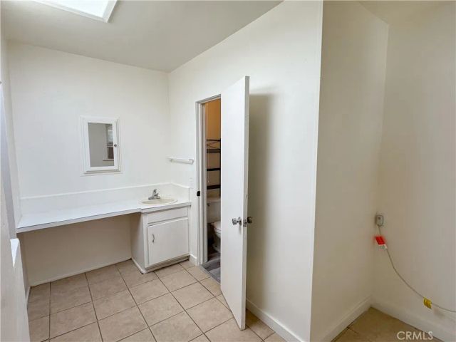 2310 B Street, Bakersfield, CA 93301