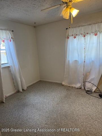 1120 Kelsey Avenue, Lansing, MI 48910