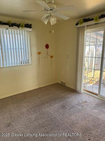 1120 Kelsey Avenue, Lansing, MI 48910