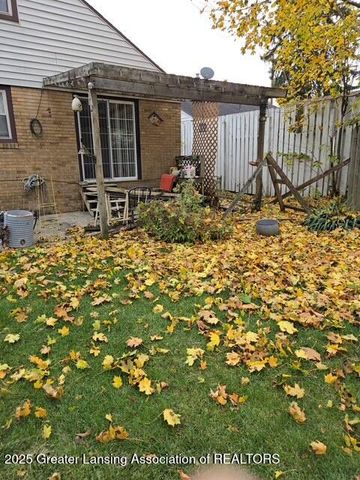 1120 Kelsey Avenue, Lansing, MI 48910