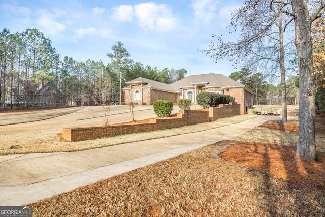 304 Deer Creek Drive, Forsyth, GA 31029