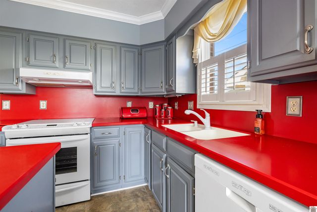 310 S. Walker St., Marion, KY 42064