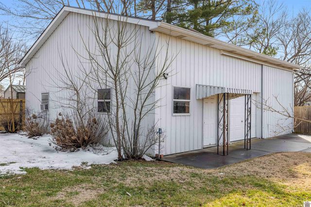 310 S. Walker St., Marion, KY 42064