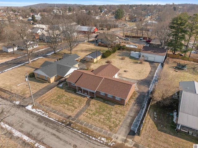 310 S. Walker St., Marion, KY 42064