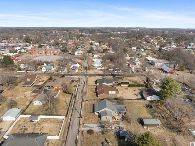 310 S. Walker St., Marion, KY 42064