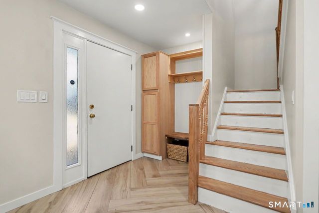 181 West Walk 181, West Haven, CT 06516