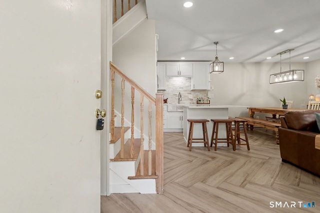 181 West Walk 181, West Haven, CT 06516