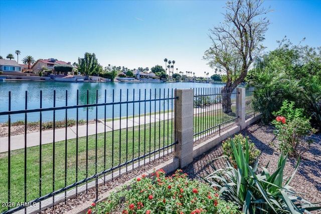 2533 W LAGUNA AZUL Avenue, Mesa, AZ 85202