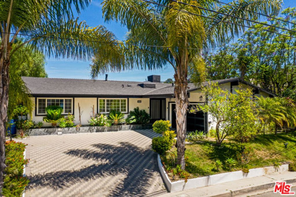 3650 Sapphire Drive, Encino (los Angeles), CA 91436