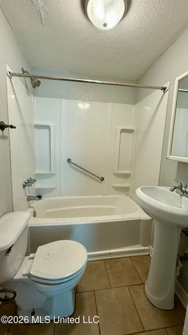 9510 Doris Deno, D'iberville, MS 39540