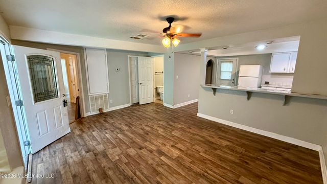 9510 Doris Deno, D'iberville, MS 39540