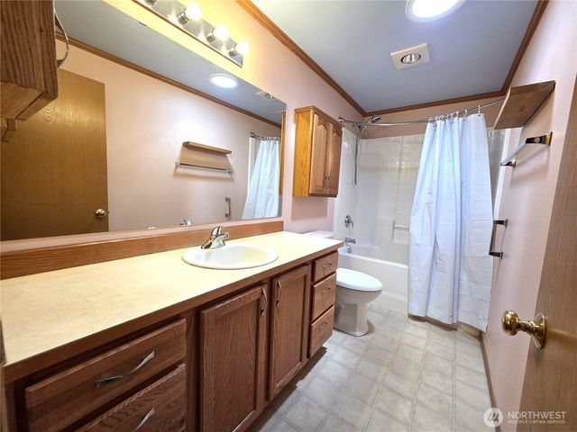 51 SE Cabana Avenue, Shelton, WA 98584