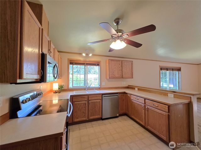51 SE Cabana Avenue, Shelton, WA 98584