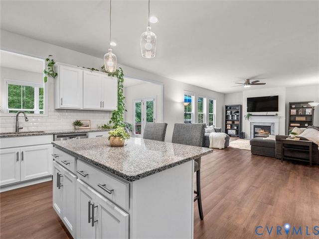 5124 Laurel Park Ct, Moseley, VA 23120