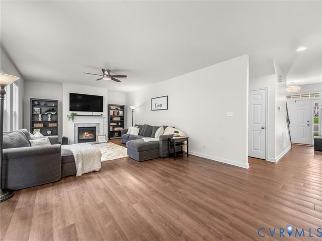 5124 Laurel Park Ct, Moseley, VA 23120