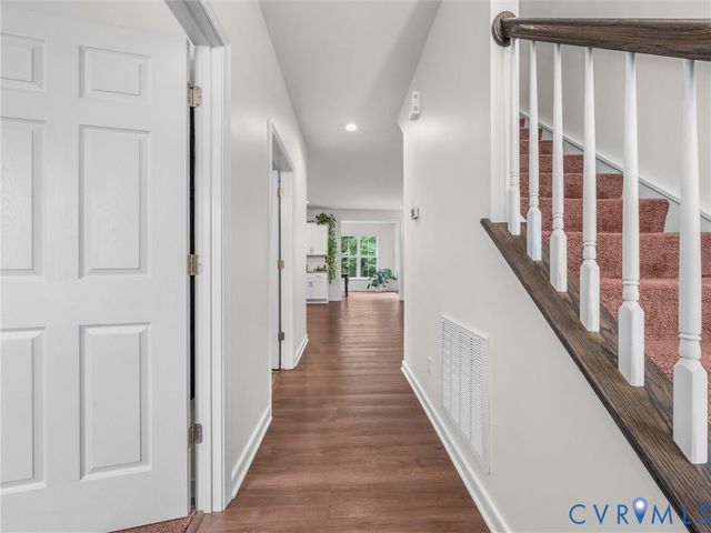 5124 Laurel Park Ct, Moseley, VA 23120