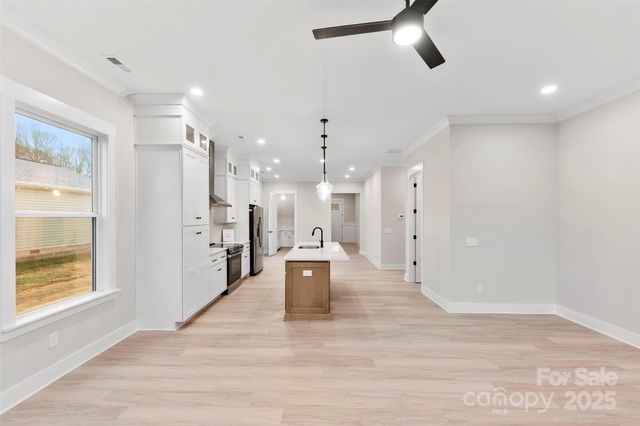 551 Perry Road, Troutman, NC 28166