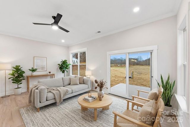 551 Perry Road, Troutman, NC 28166