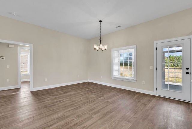 982 Inglewood Dr., Loris, SC 29569