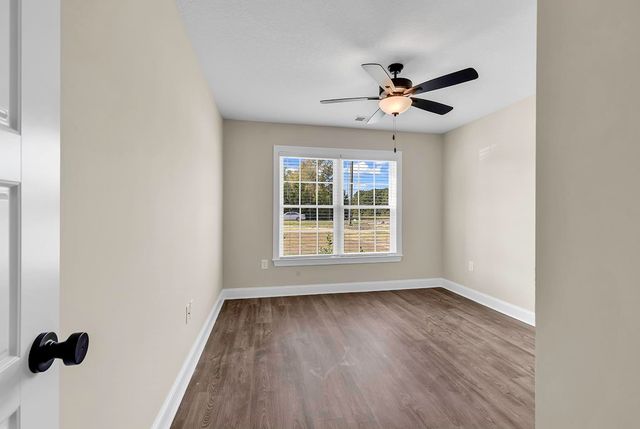 982 Inglewood Dr., Loris, SC 29569