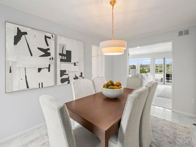 7753 Via Capri, La Jolla, CA 92037