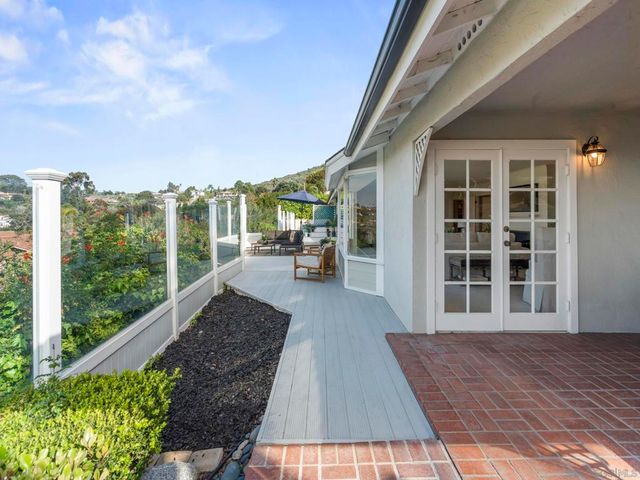 7753 Via Capri, La Jolla, CA 92037