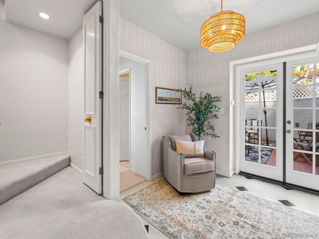 7753 Via Capri, La Jolla, CA 92037