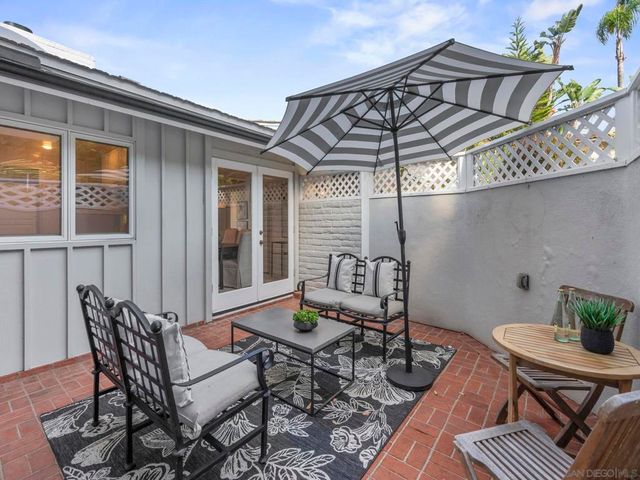 7753 Via Capri, La Jolla, CA 92037