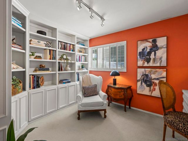 7753 Via Capri, La Jolla, CA 92037