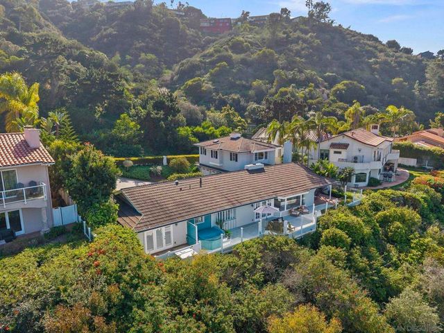 7753 Via Capri, La Jolla, CA 92037