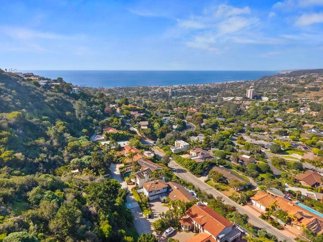 7753 Via Capri, La Jolla, CA 92037