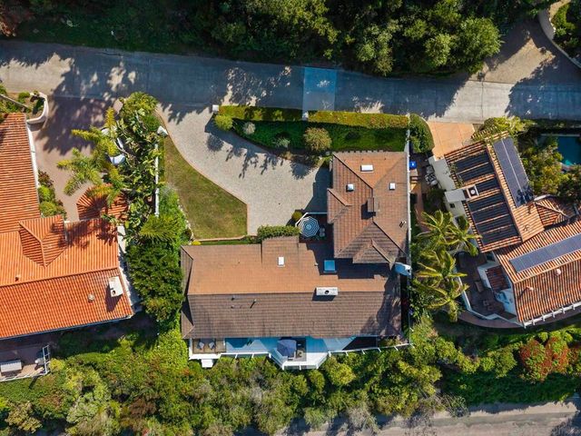 7753 Via Capri, La Jolla, CA 92037