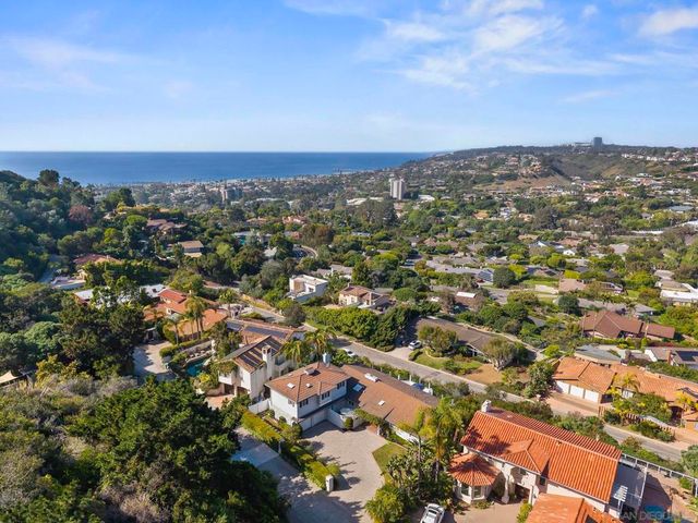 7753 Via Capri, La Jolla, CA 92037